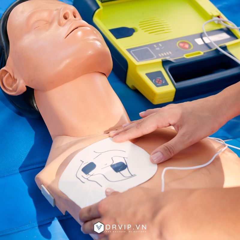AED AED